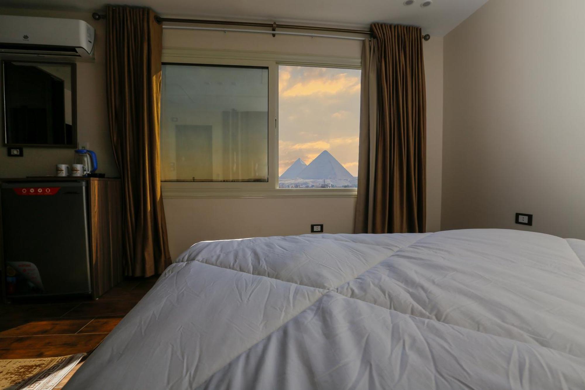Imperial Pyramids Heights View Bed & Breakfast Nazlet el-Sîsi Екстериор снимка