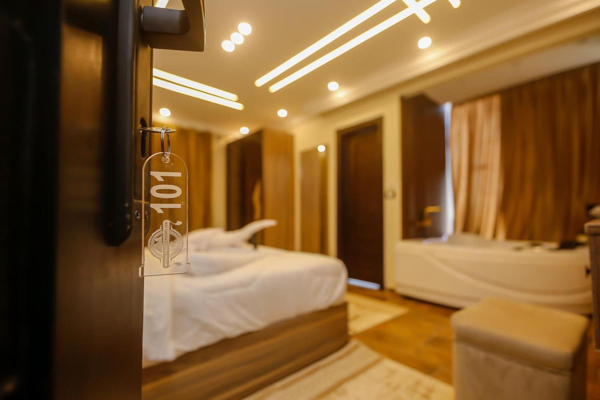 Imperial Pyramids Heights View Bed & Breakfast Nazlet el-Sîsi Екстериор снимка